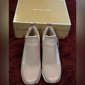 Michael Kors Willis Stretch Knit Trainer Soft Pink